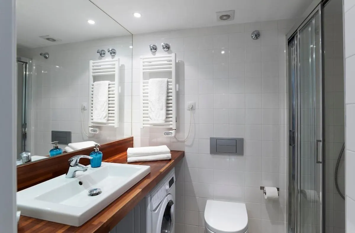 Central Azulete Barcelona Apartment